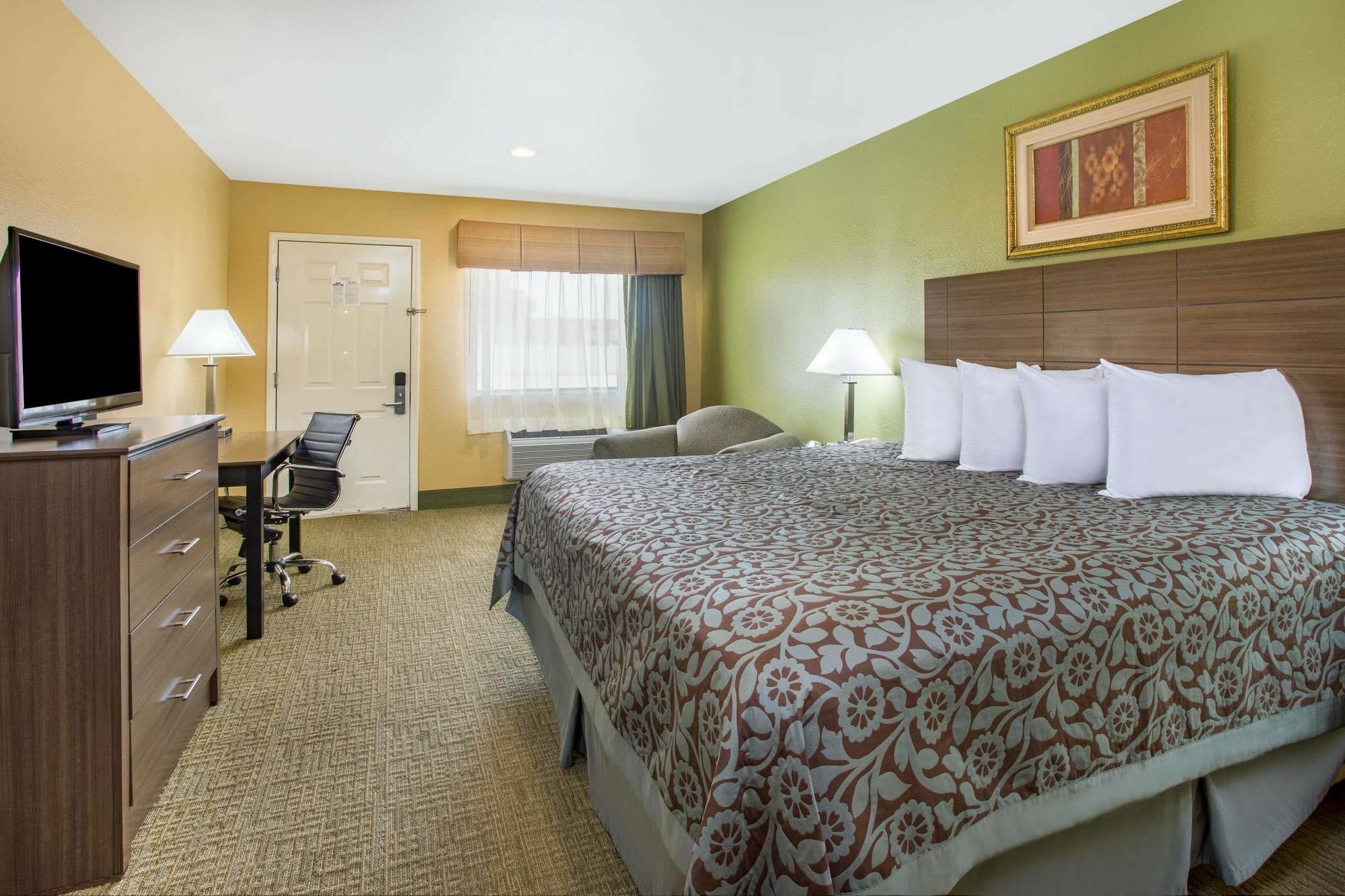 Days Inn By Wyndham Abbeville Εξωτερικό φωτογραφία