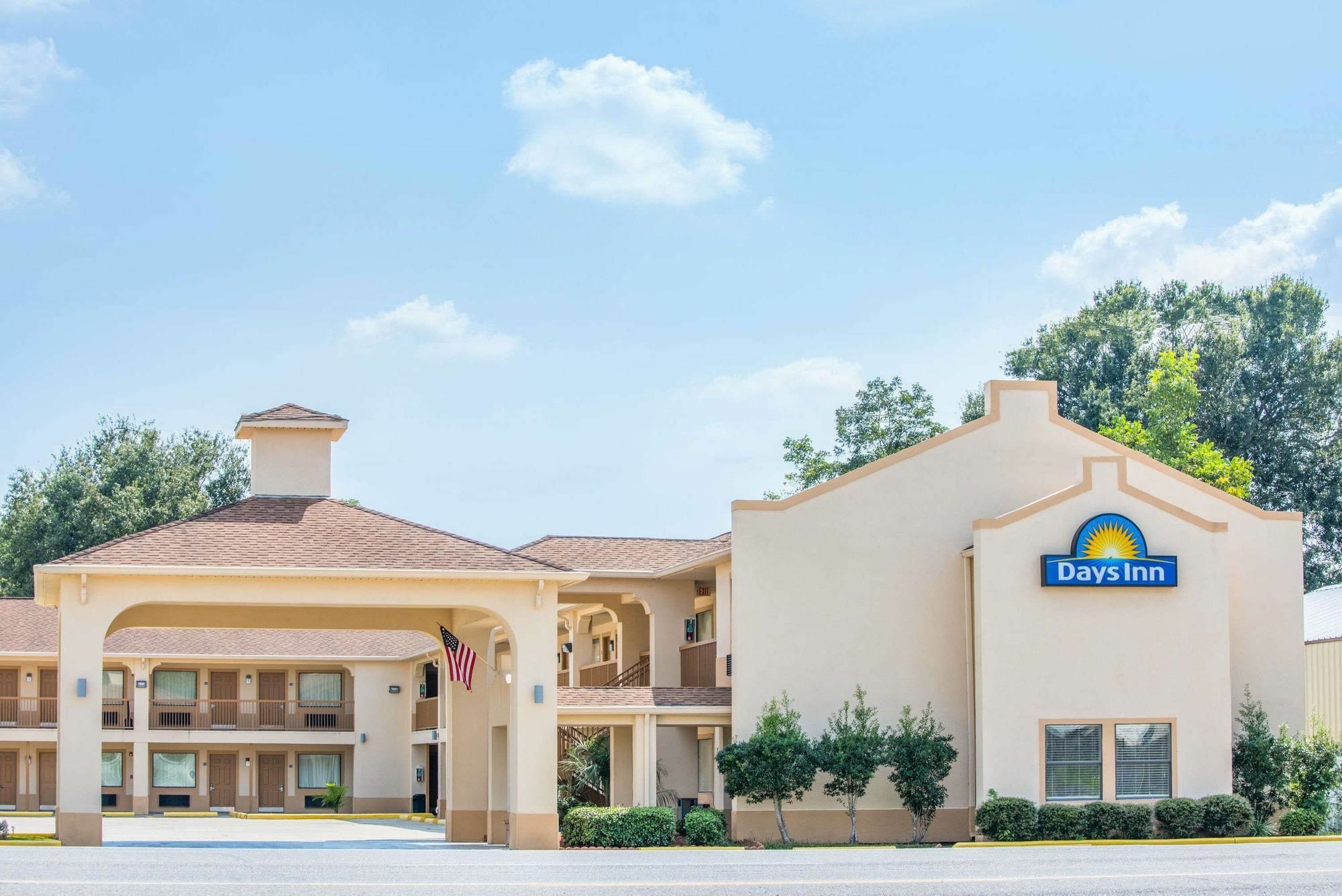 Days Inn By Wyndham Abbeville Εξωτερικό φωτογραφία